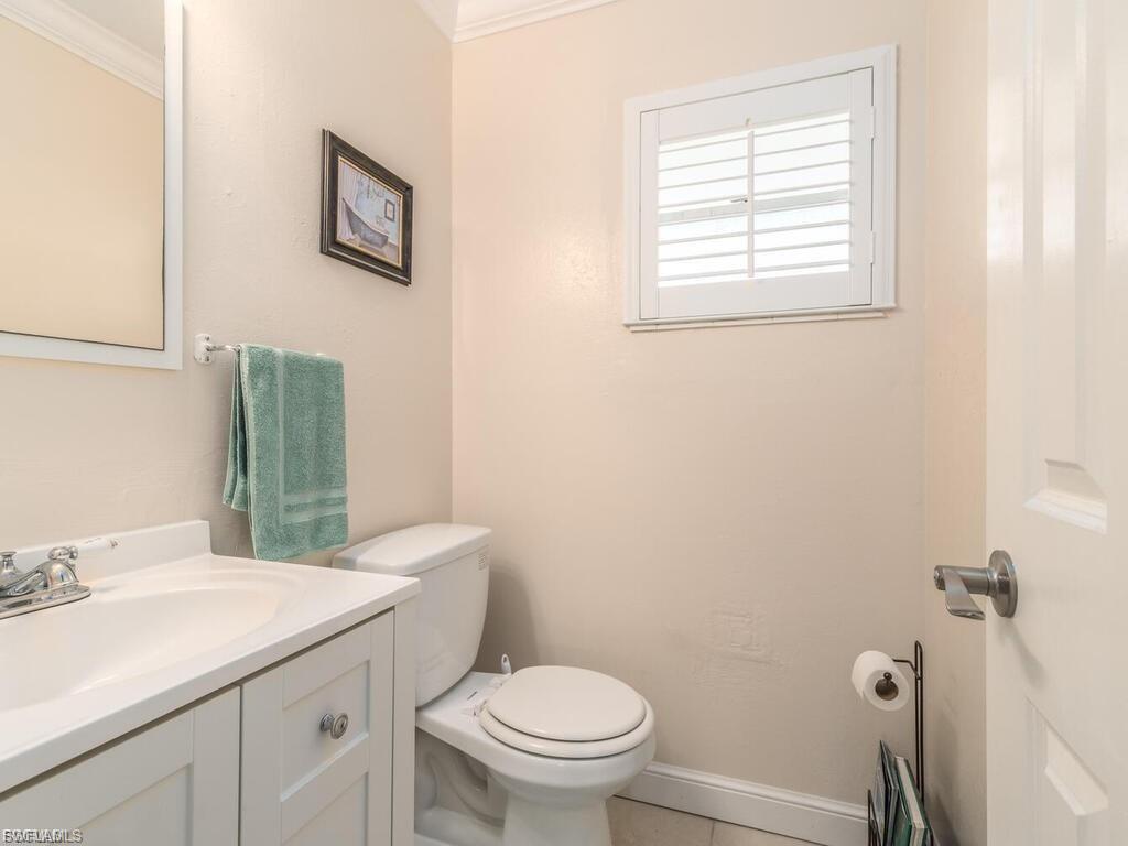 1010 Tropic Ter Property Photo 11