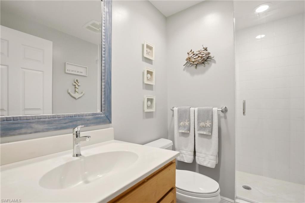 3313 Sunset Key Cir 105 Property Photo 17