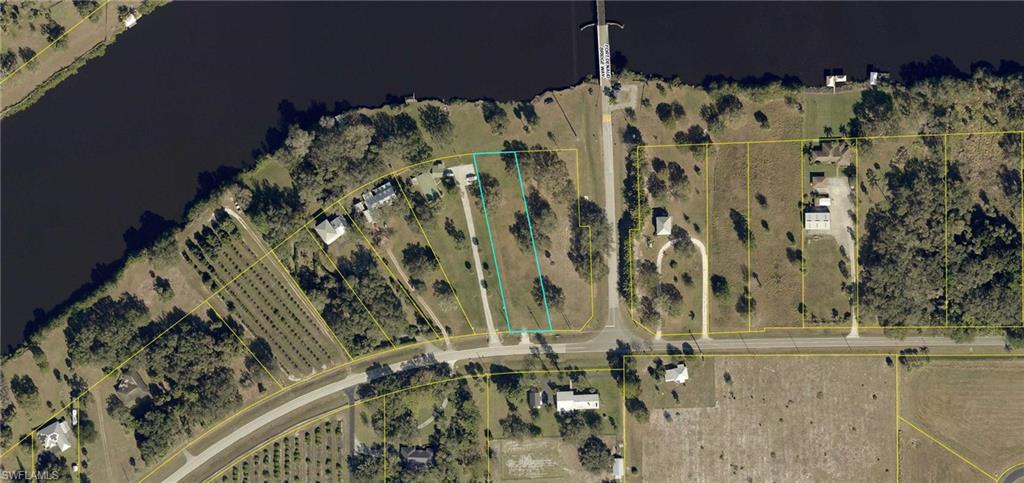4500 Fort Denaud Rd Property Photo 3