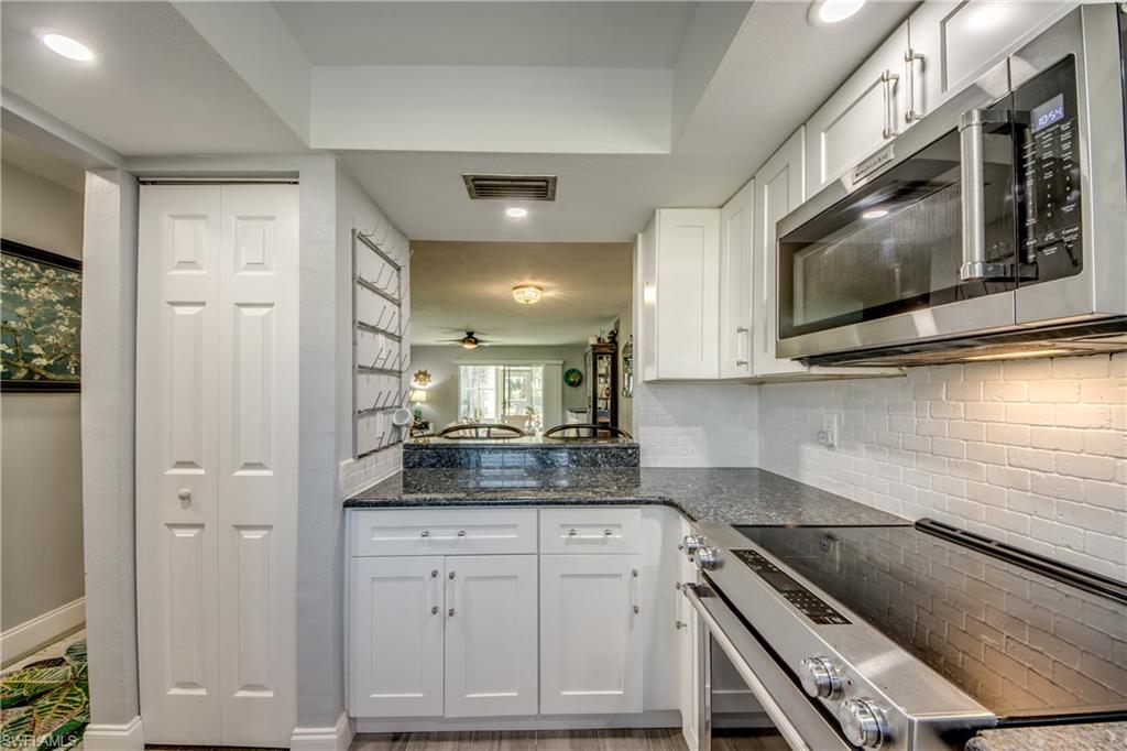 7050 Nantucket Cir 1 Property Photo 12