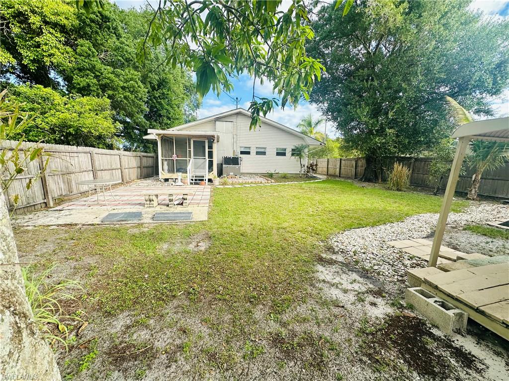 4428 Bessie Ave Property Photo 21