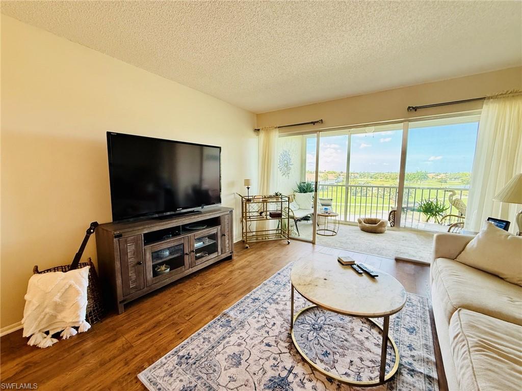 1580 Pine Valley Dr 404 Property Photo 14