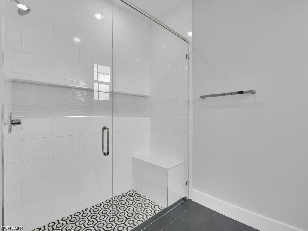 4548-4550 29th St Sw Property Photo 7