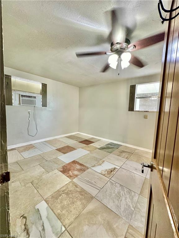 907 Laredo Ave B Property Photo 13