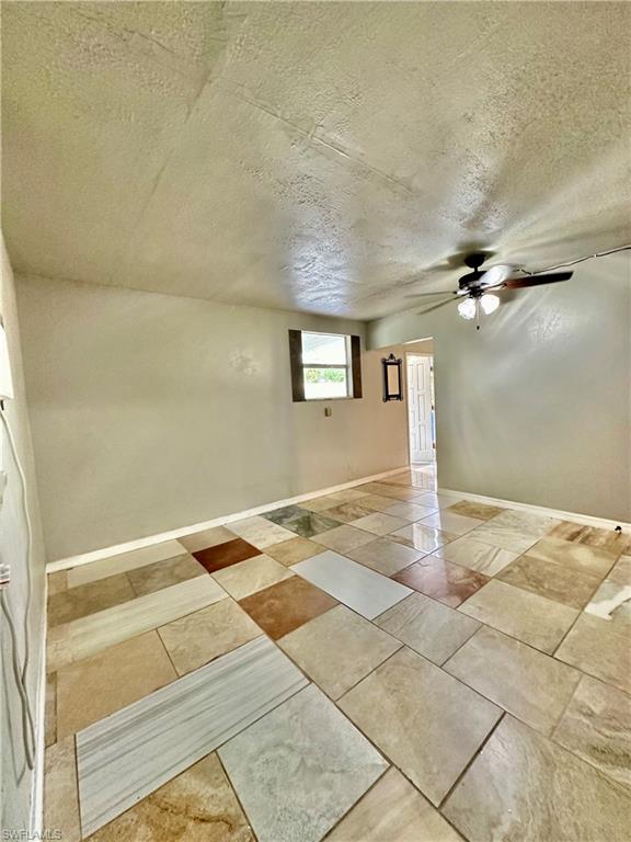 907 Laredo Ave B Property Photo 16