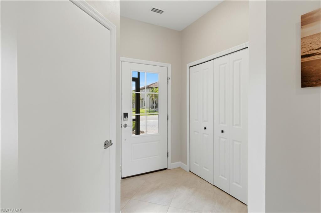 14208 Pine Lodge Ln Property Photo 3