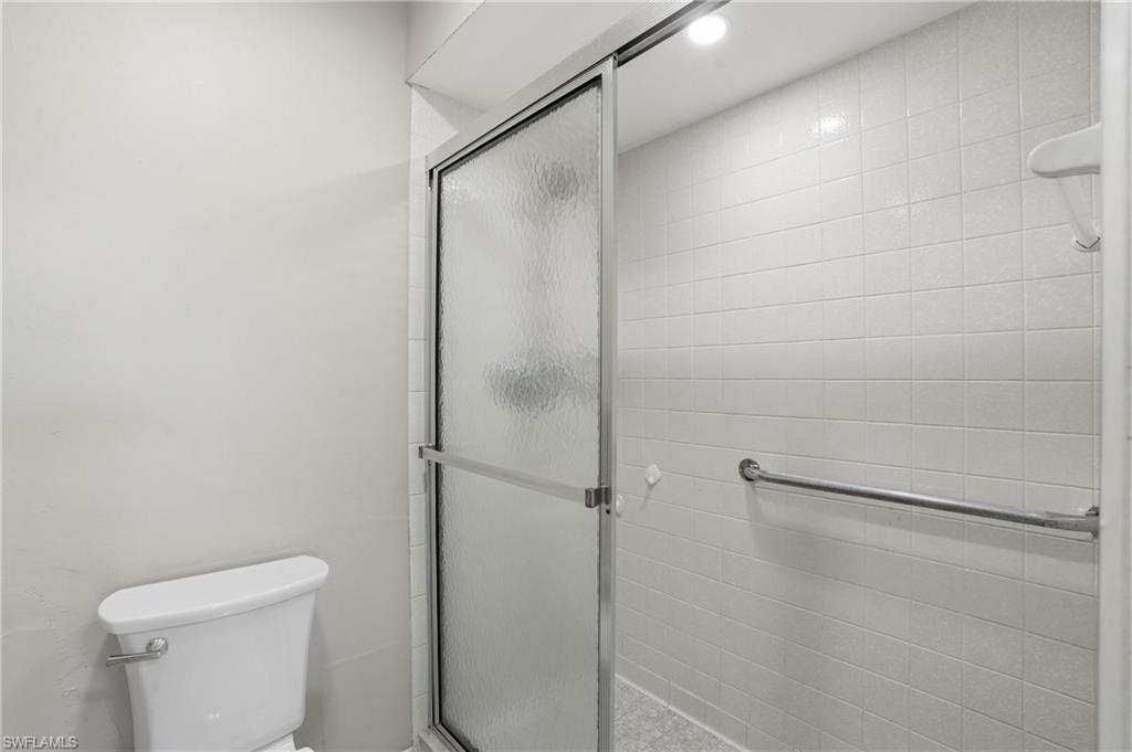 1333 Se 40th Ter 2a Property Photo 21