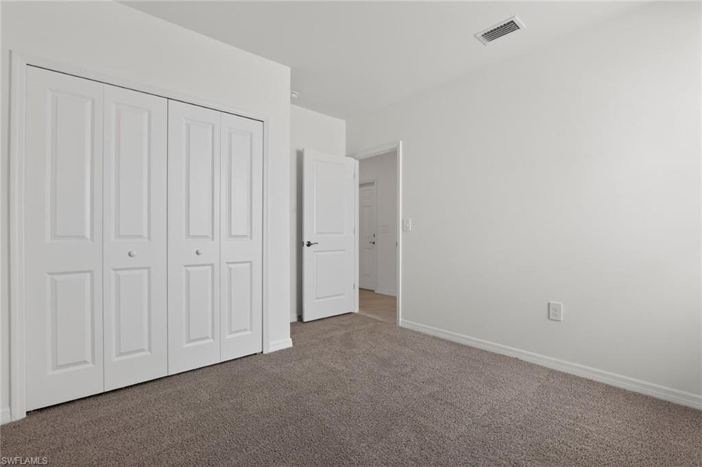 668 Lakeside Oasis Ave Property Photo 11