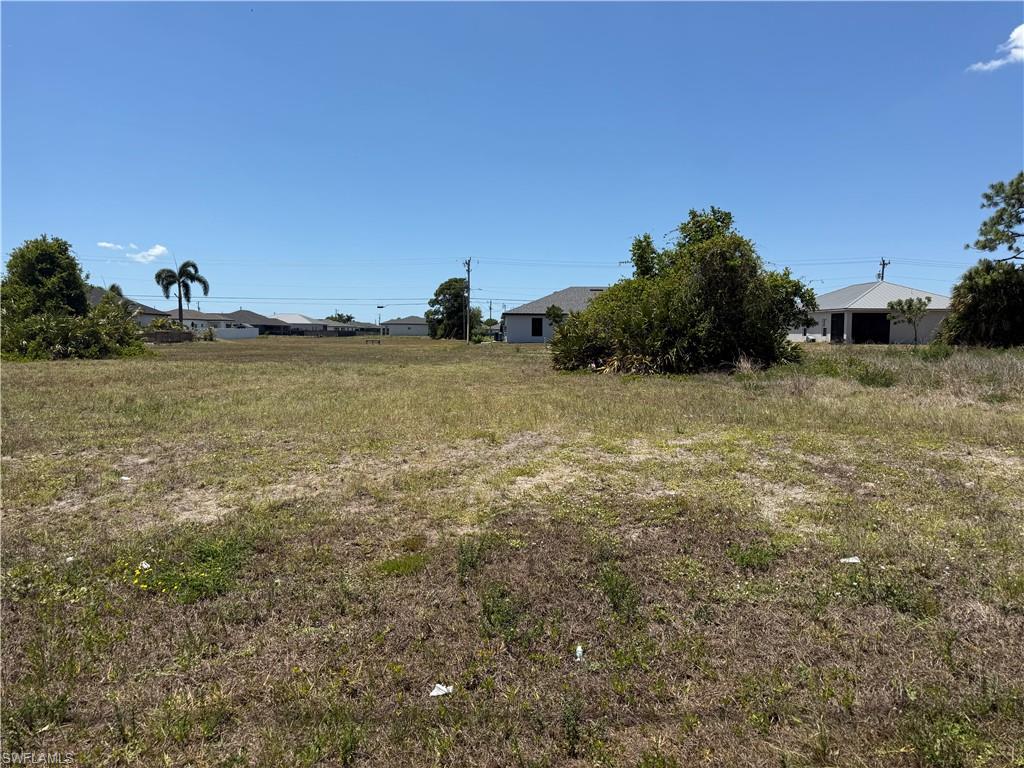 2532 Santa Barbara Blvd N Property Photo 2