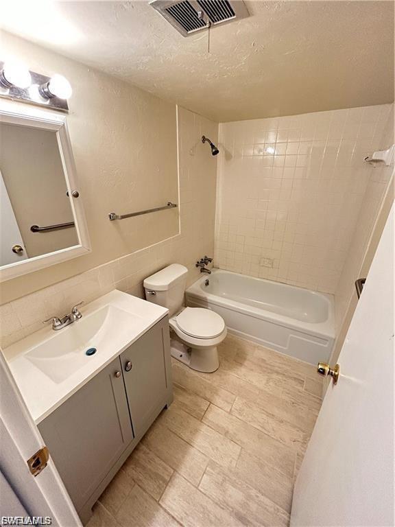 2828 Jackson St C7 Property Photo 8