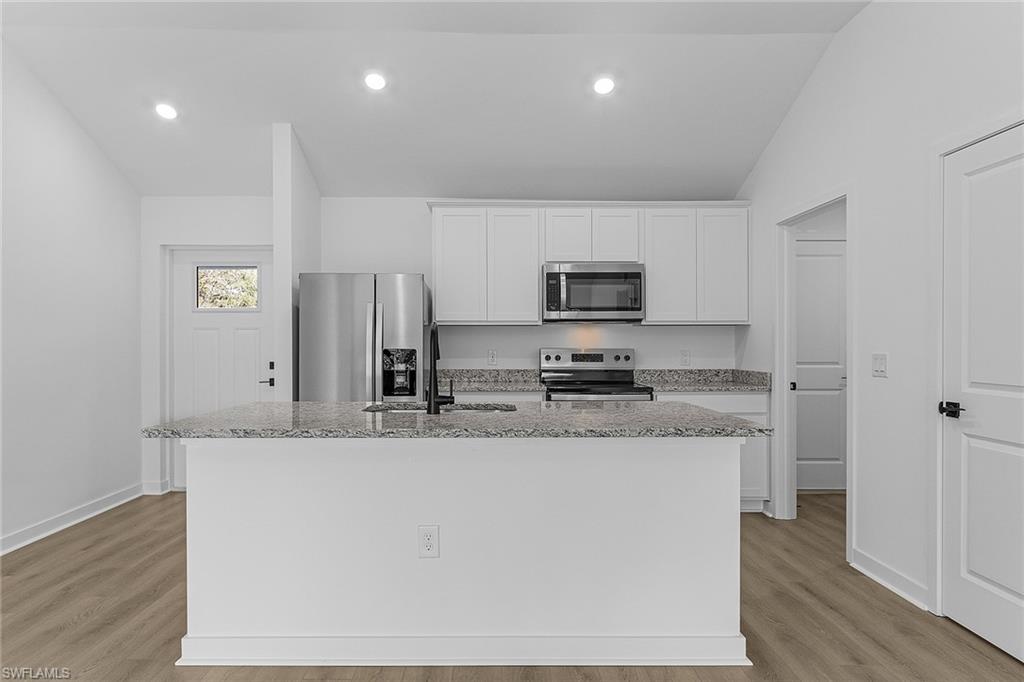 846 Guienne Ln Property Photo 6
