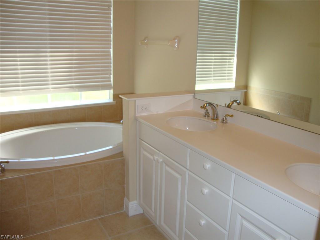 13942 Bently Cir Property Photo 9
