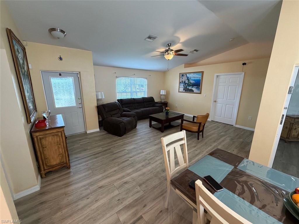 1825 Se 12th Ter Property Photo 10
