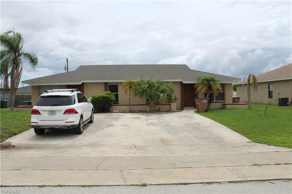 511 SE 5th PL A - B Property Photo 1