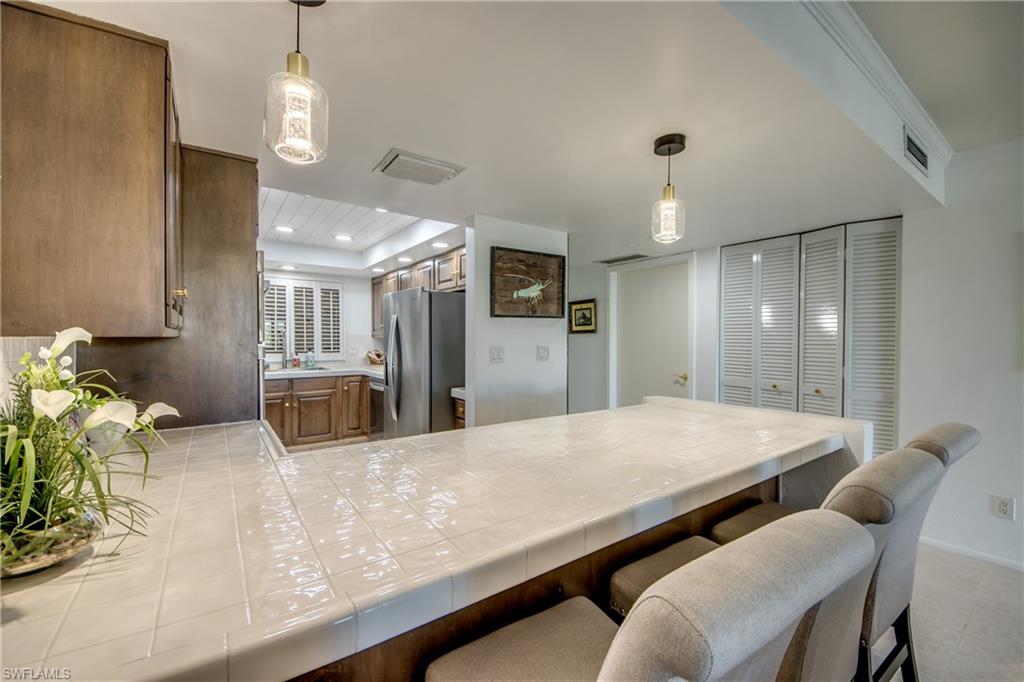5260 S Landings Dr 407 Property Photo 12
