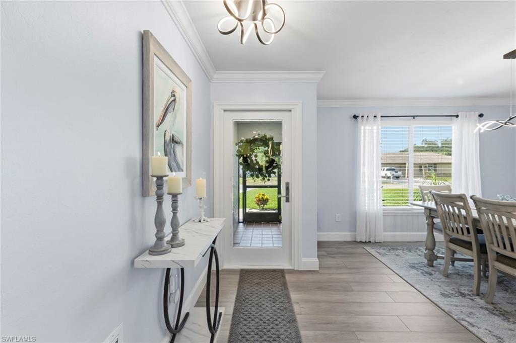 6048 Perthshire Ln Property Photo 7