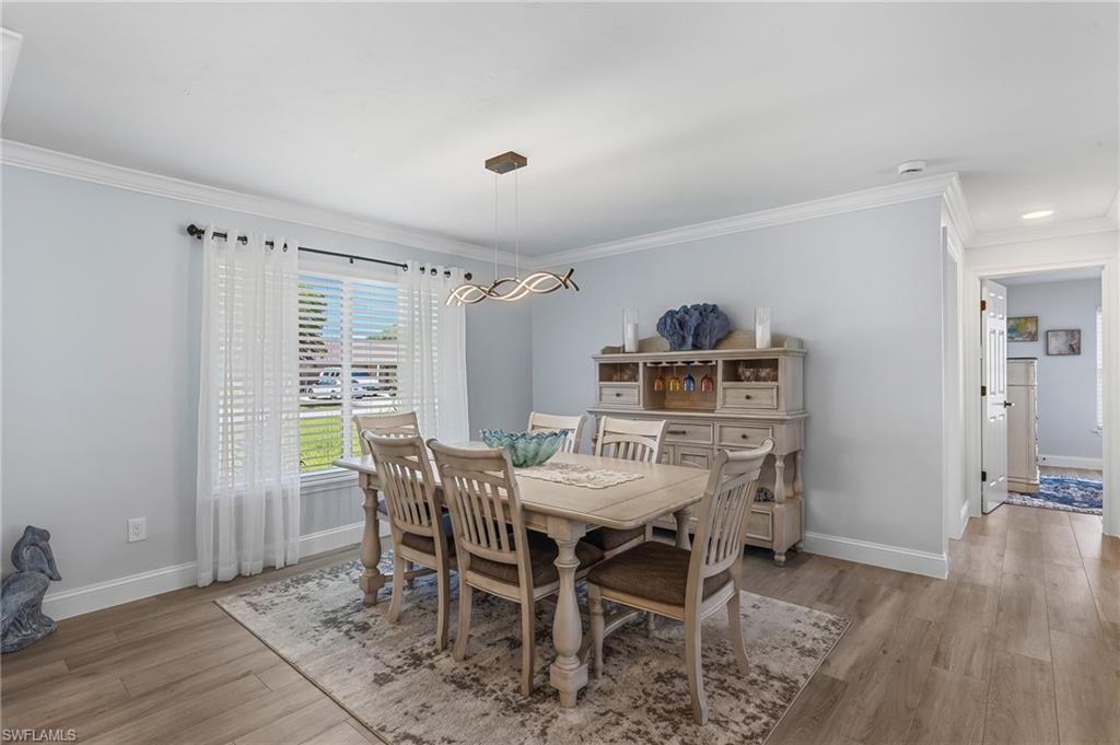6048 Perthshire Ln Property Photo 12