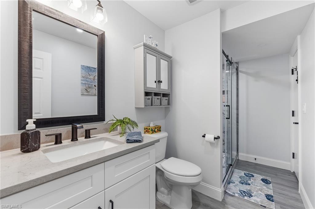 6048 Perthshire Ln Property Photo 26