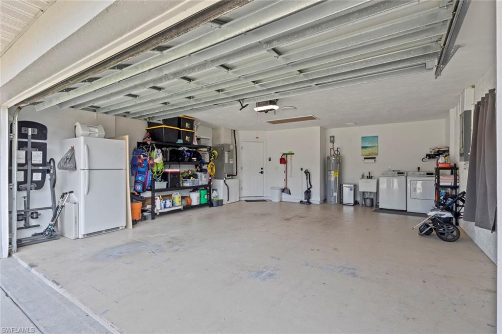 6048 Perthshire Ln Property Photo 29
