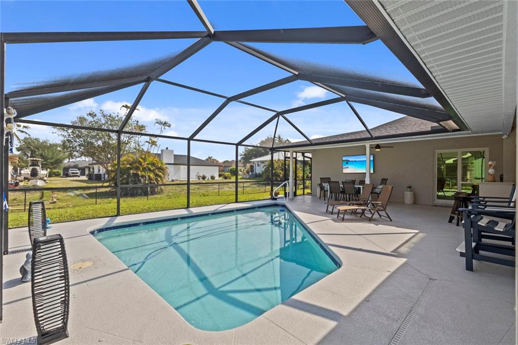 6048 Perthshire Ln Property Photo 41