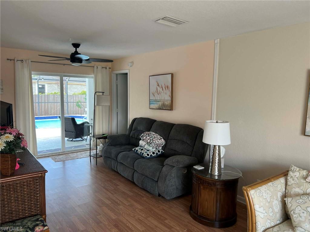 22127 Lancaster Ave Property Photo 11