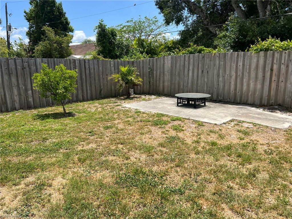 22127 Lancaster Ave Property Photo 23