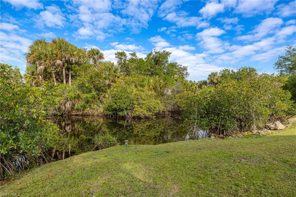 17041 E Lake Dr Property Photo 5