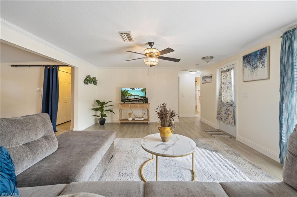 17041 E Lake Dr Property Photo 9