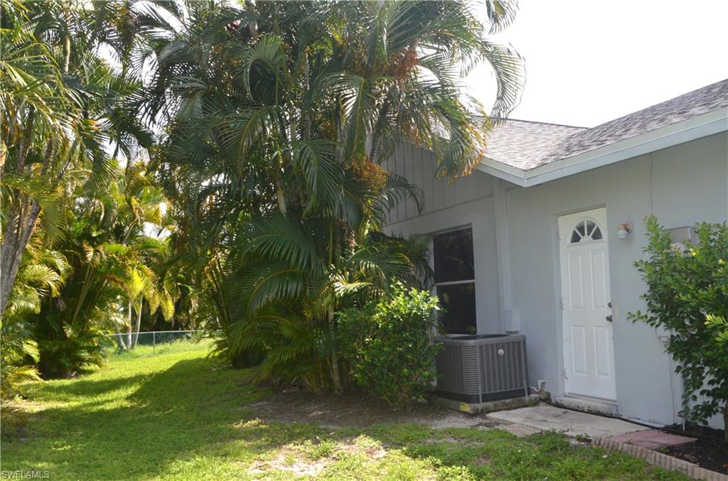 6036 Birnam Wood Ln Property Photo 3