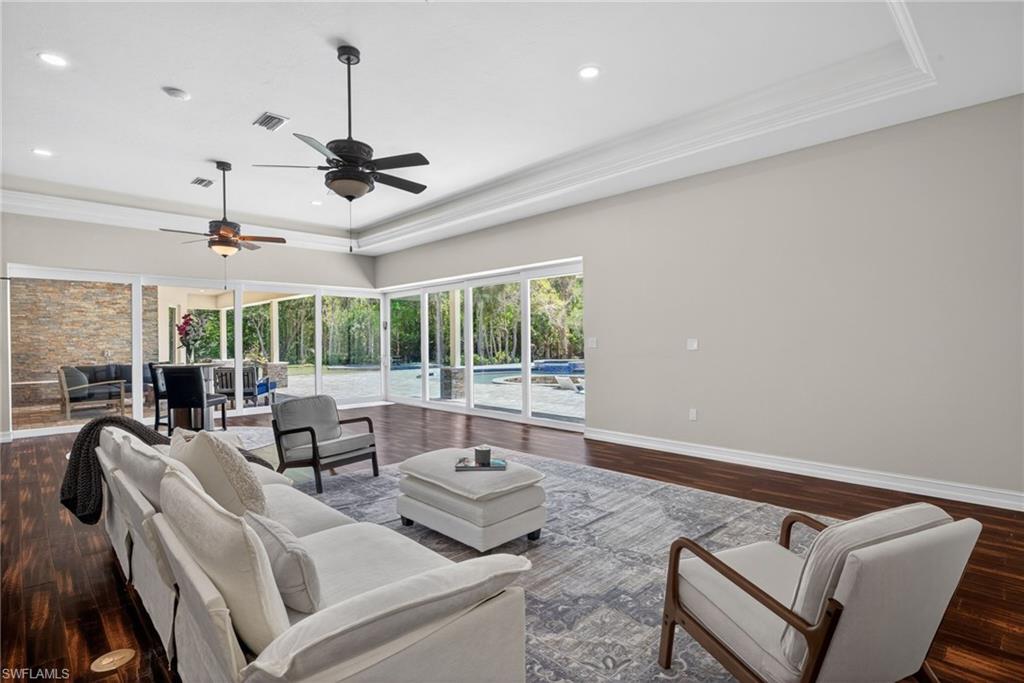 15860 Glendale Ln Property Photo 15