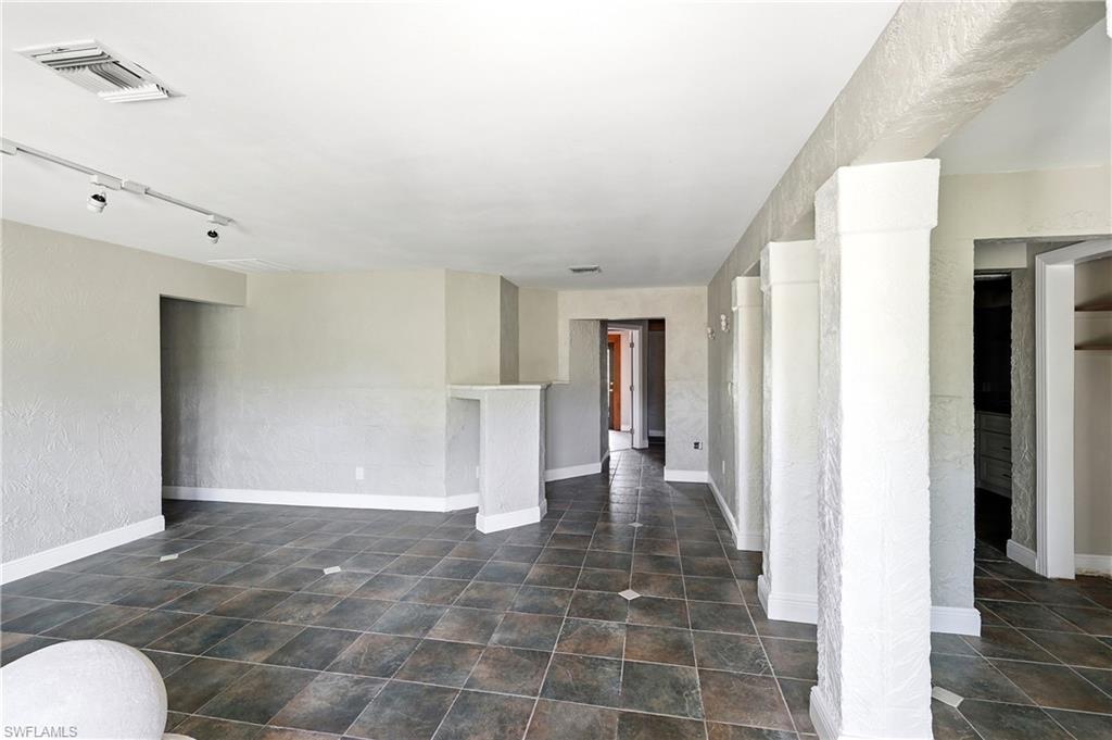 2204 Channel Way Property Photo 8
