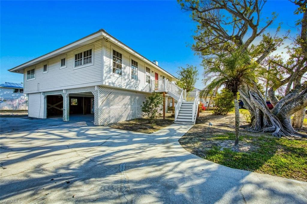 220 Palm Lake Dr Property Photo 37