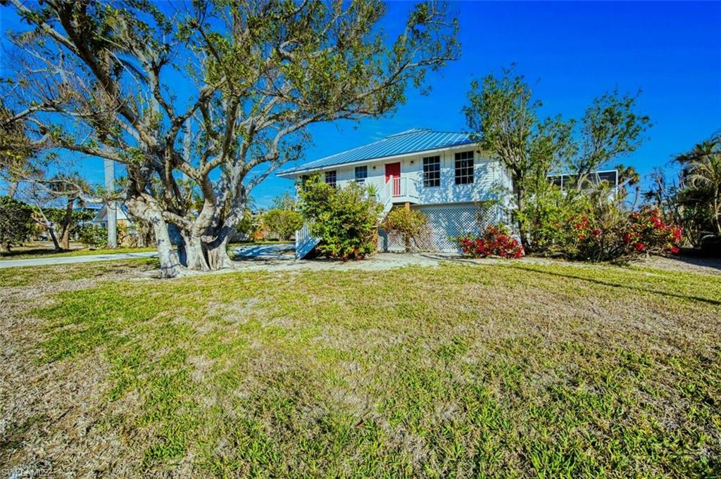 220 Palm Lake Dr Property Photo 42