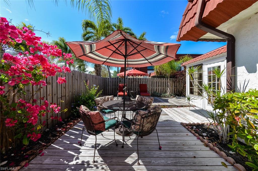 10891 Meadow Lark Cove Dr Property Photo 2