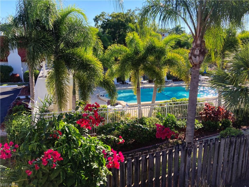 10891 Meadow Lark Cove Dr Property Photo 4