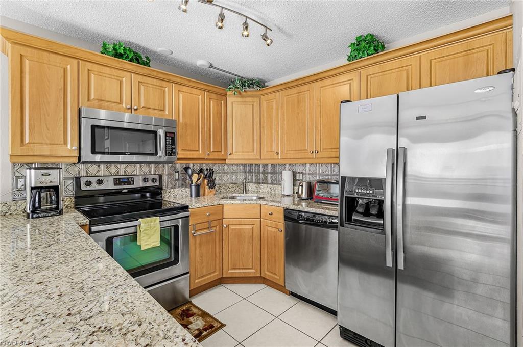 8701 Estero Blvd 907 Property Photo 2