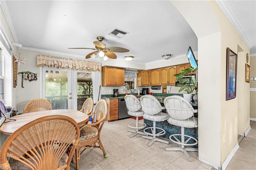 6351 Allen Park Dr Property Photo 7