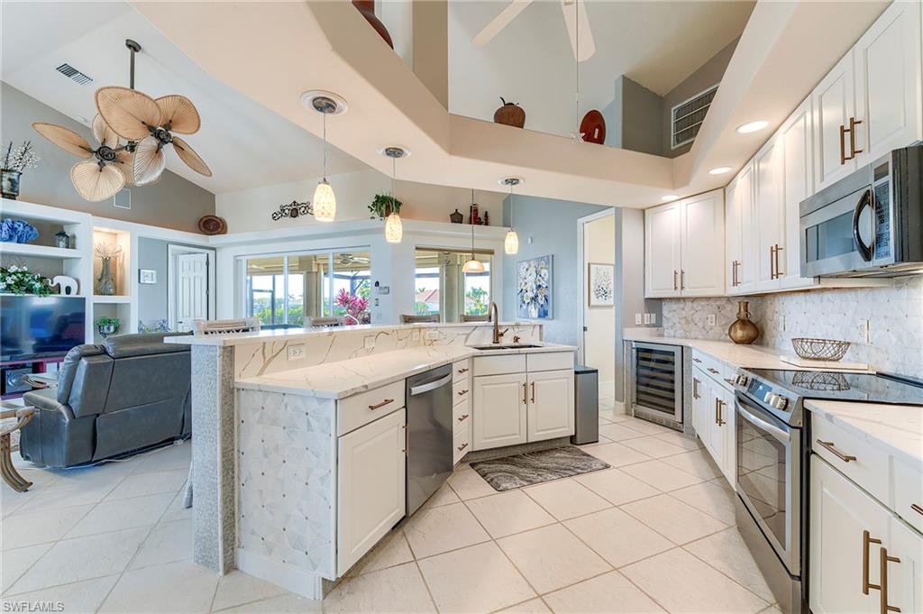 8555 Southwind Bay Cir Property Photo 9