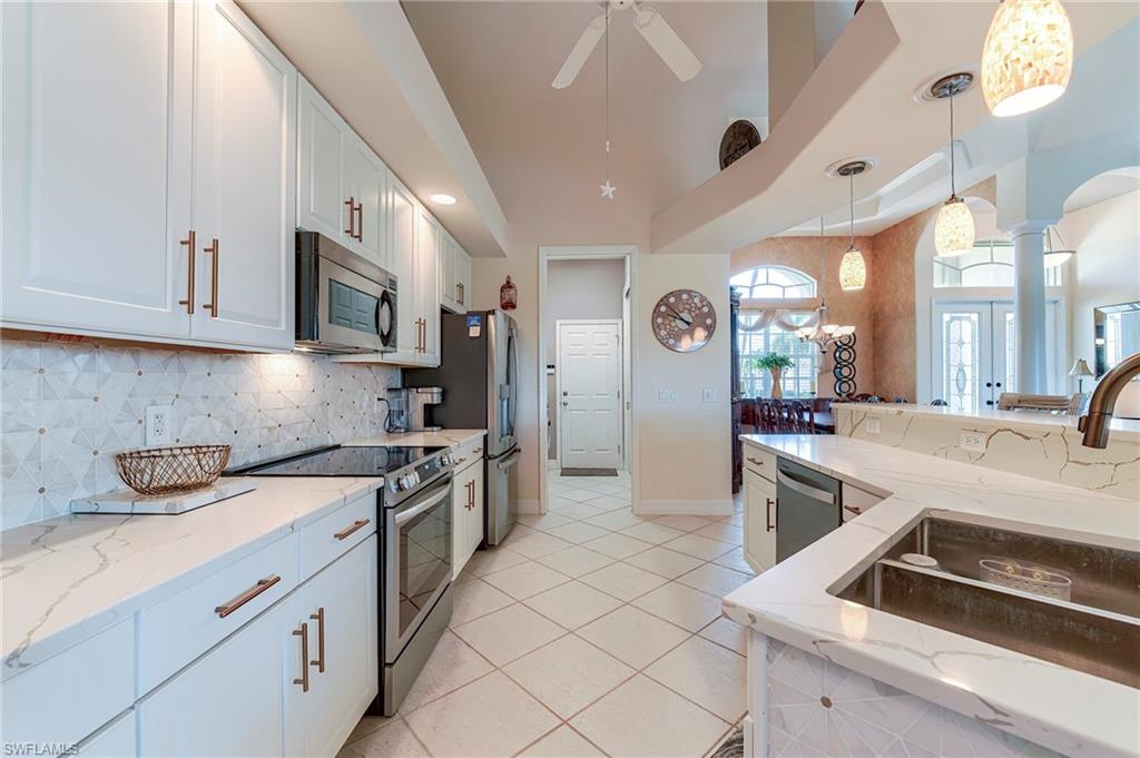 8555 Southwind Bay Cir Property Photo 10