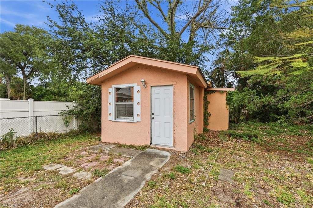 2355 Jeffcott St Property Photo 18