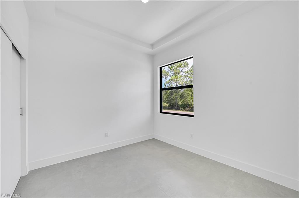 767 Nina Ave S Property Photo 24