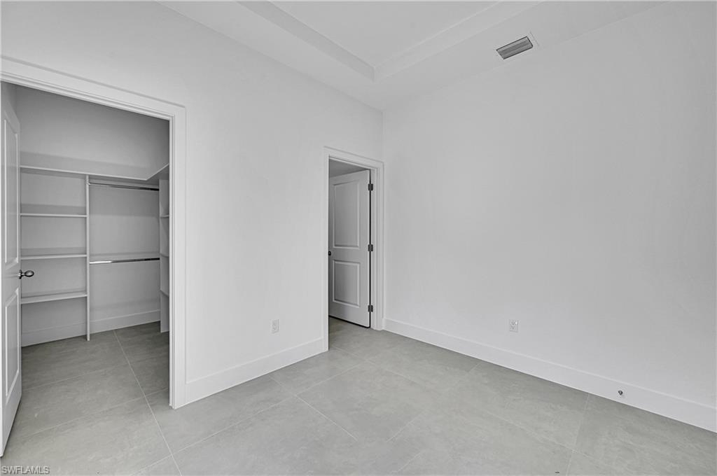 767 Nina Ave S Property Photo 25