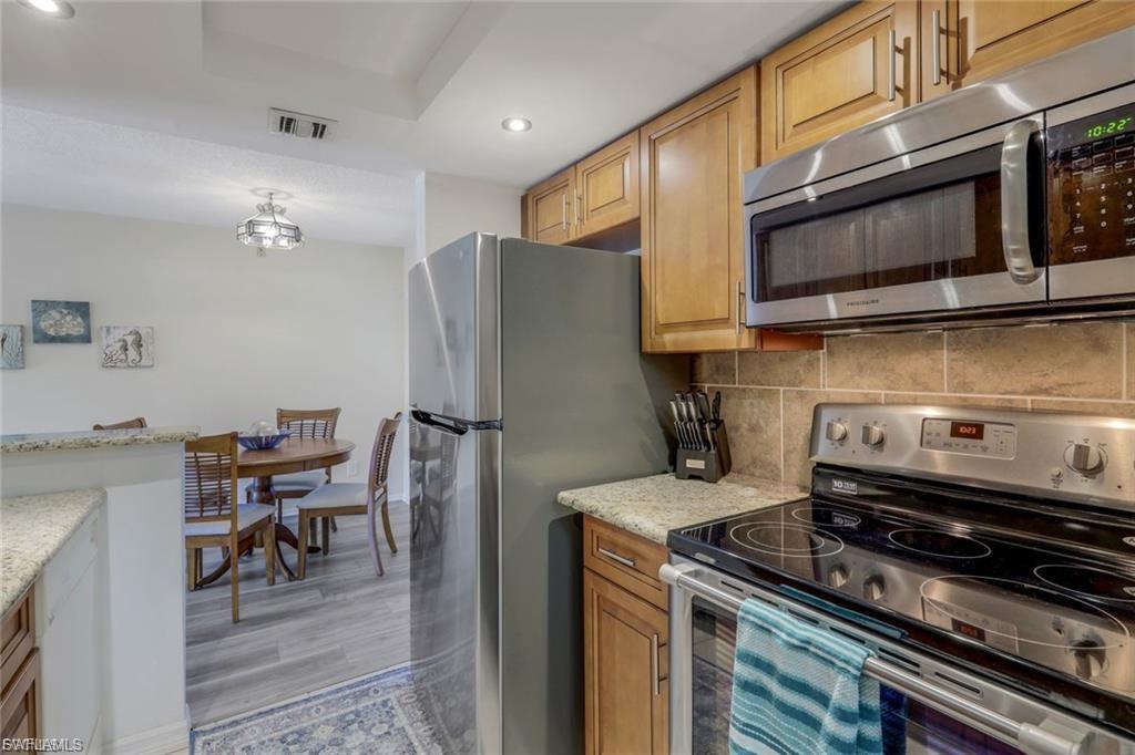 2366 E Mall Dr 418 Property Photo 10