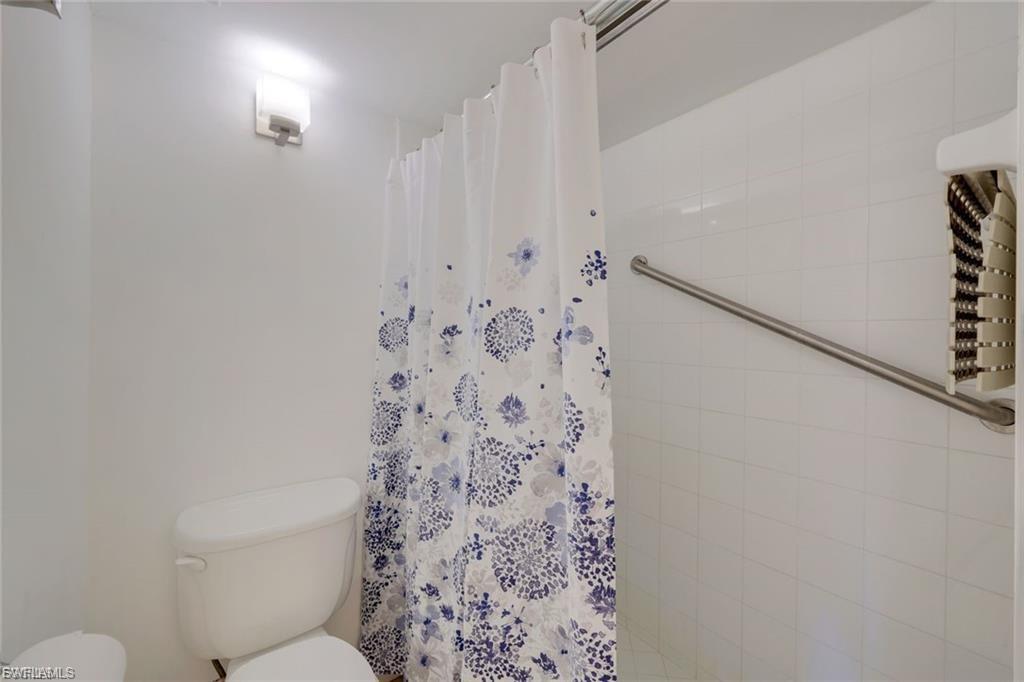 2366 E Mall Dr 418 Property Photo 18