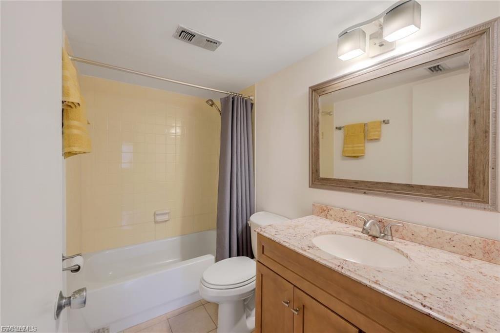 2366 E Mall Dr 418 Property Photo 19