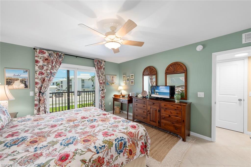 1340 Middle Gulf Dr 8a Property Photo 21