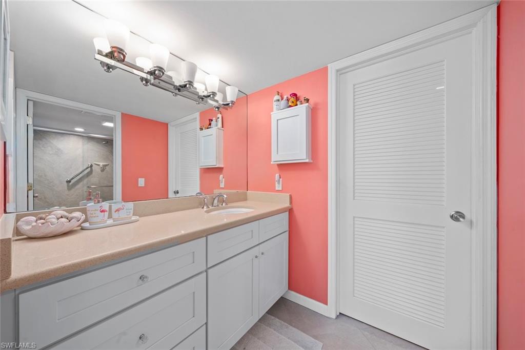 1340 Middle Gulf Dr 8a Property Photo 24
