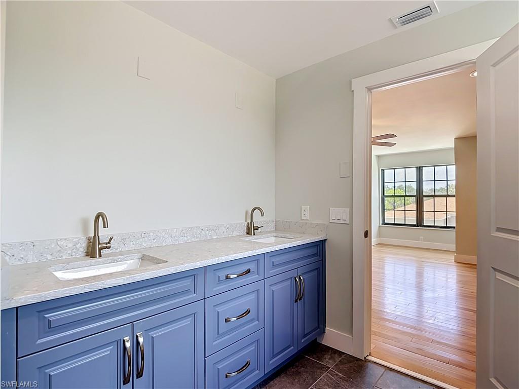 8831 Woodgate Dr Property Photo 34