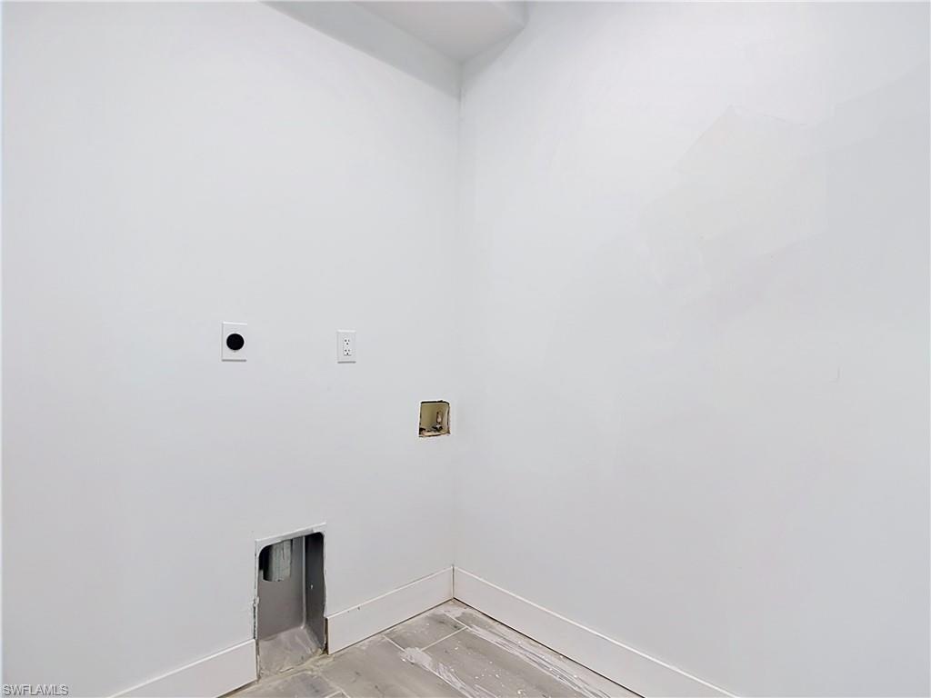 8831 Woodgate Dr Property Photo 43