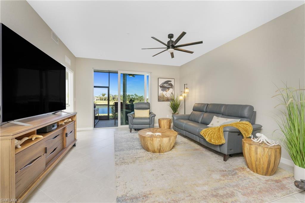 14267 Heritage Landing Blvd 1212 Property Photo 2